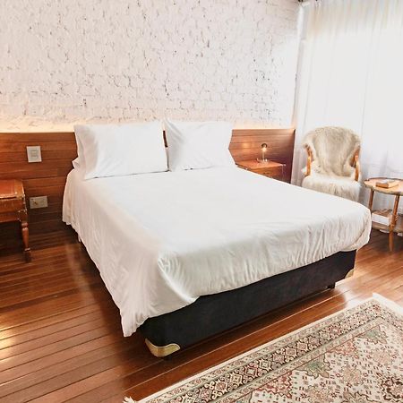 Casa Lelyte Bed & Breakfast Bogota Bagian luar foto